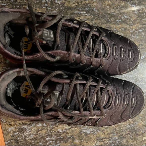 Triple black Vapor Max Plus - Picture 2 of 4